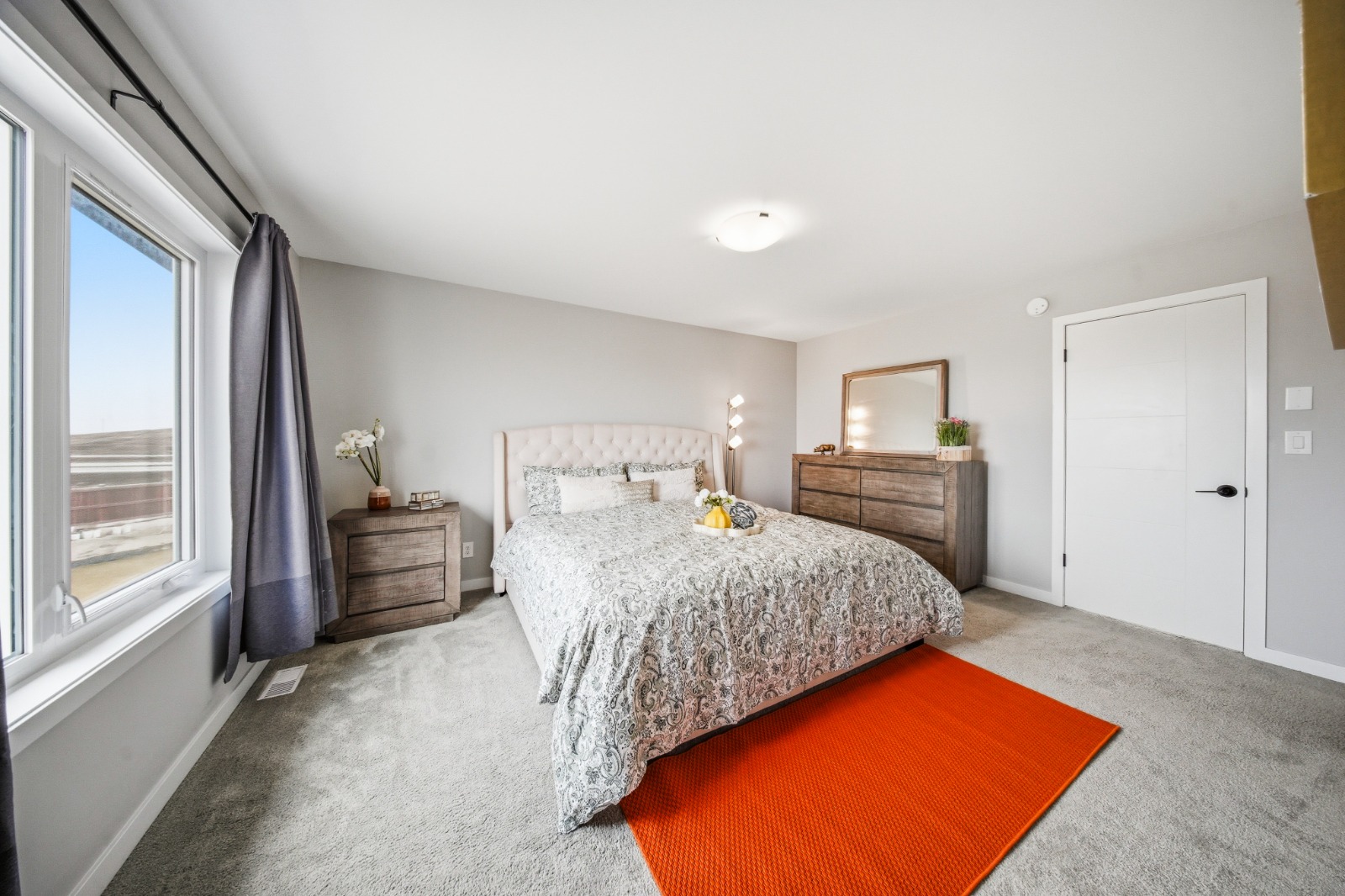 Structube Upholstered King-sizex Bed Frame with Bed